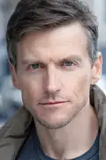 Porträtt av Gideon Emery