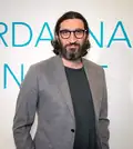 Porträtt av Fares Fares