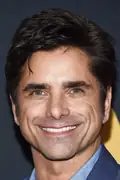 Porträtt av John Stamos