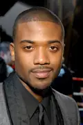 Porträtt av Ray J