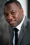 Porträtt av Omari Newton