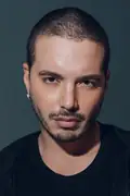 Porträtt av J Balvin