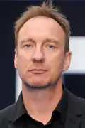 Porträtt av David Thewlis