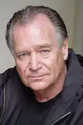 Porträtt av Newell Alexander