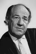 Porträtt av Michael Hordern