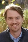 Porträtt av Mason Gamble