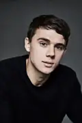Porträtt av Calam Lynch