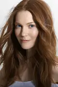 Porträtt av Darby Stanchfield