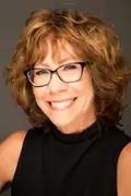 Porträtt av Mindy Sterling