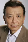 Porträtt av James Hong