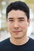 Porträtt av James Yaegashi