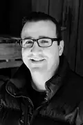 Porträtt av Phillip Glasser