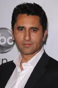Porträtt av Cliff Curtis