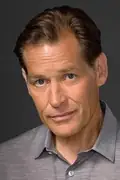 Porträtt av James Remar