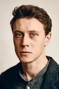Porträtt av George MacKay