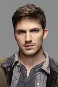 Porträtt av Matt Lanter