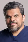 Porträtt av Luis Guzmán