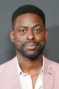Porträtt av Sterling K. Brown