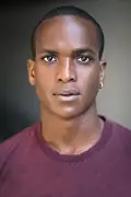 Porträtt av Emmanuel Okoye