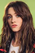 Porträtt av Natalia Dyer