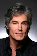 Porträtt av Ronn Moss