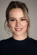 Porträtt av Bridgit Mendler