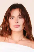 Porträtt av Bella Thorne