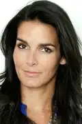 Porträtt av Angie Harmon