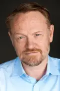 Porträtt av Jared Harris