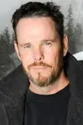 Porträtt av Kevin Dillon
