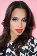 Porträtt av Dascha Polanco