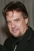 Porträtt av Robert Pastorelli
