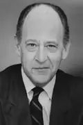 Porträtt av Earl Boen